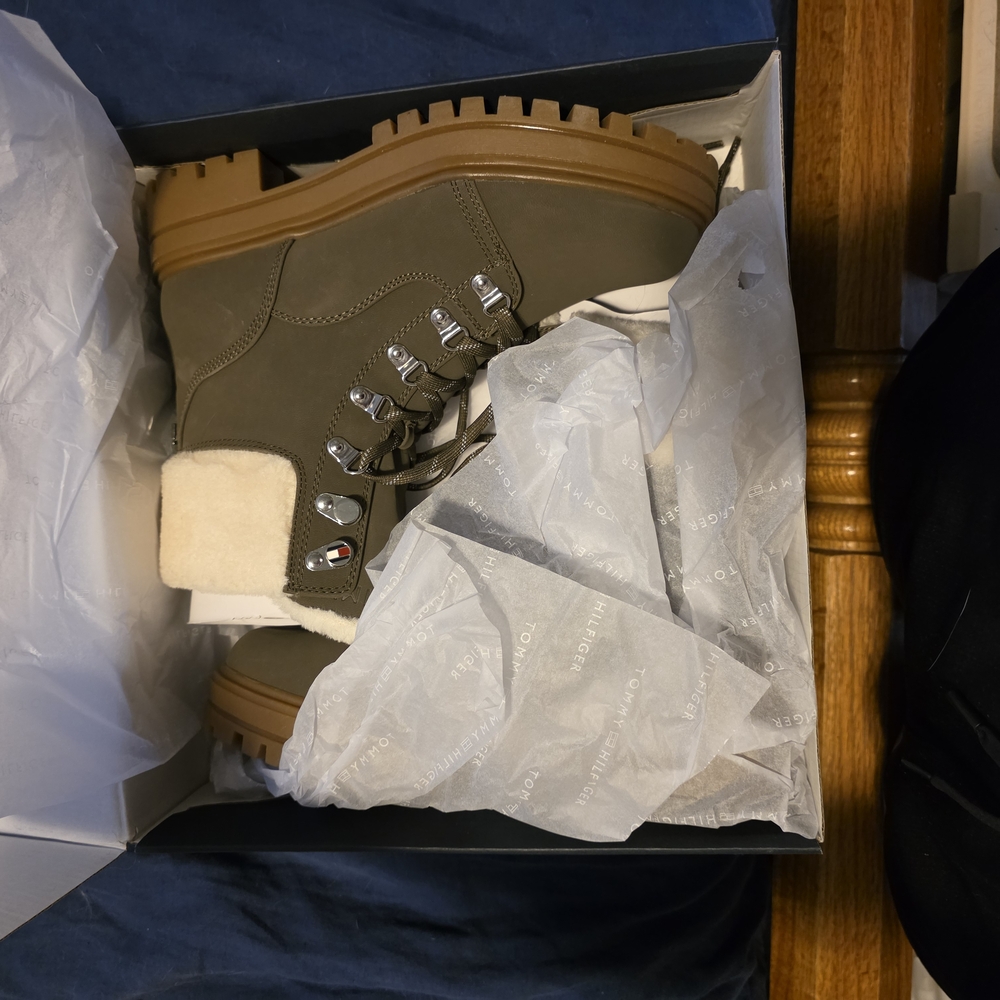 Women's Olive Green Boots